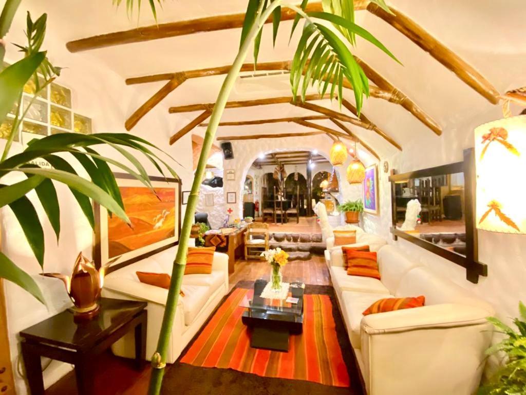Hostal Madre Tierra Cuzco Exterior foto