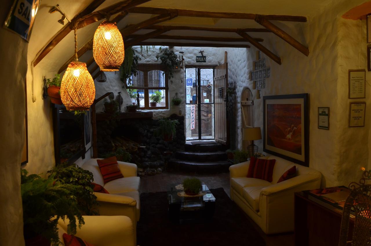 Hostal Madre Tierra Cuzco Exterior foto